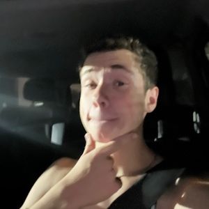 Meet your Posher, Elliot